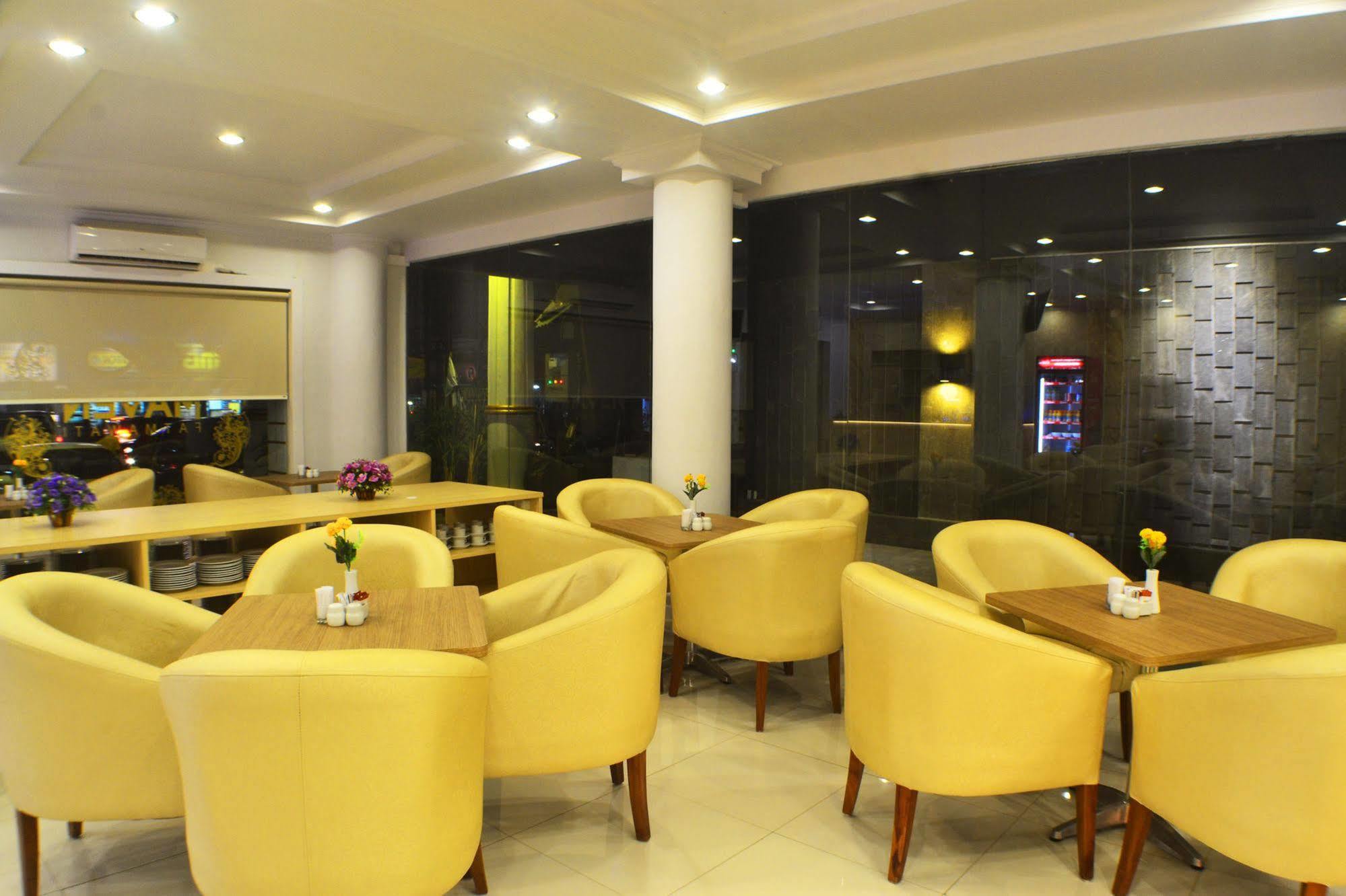 Maven Fatmawati Hotel Yakarta Exterior foto