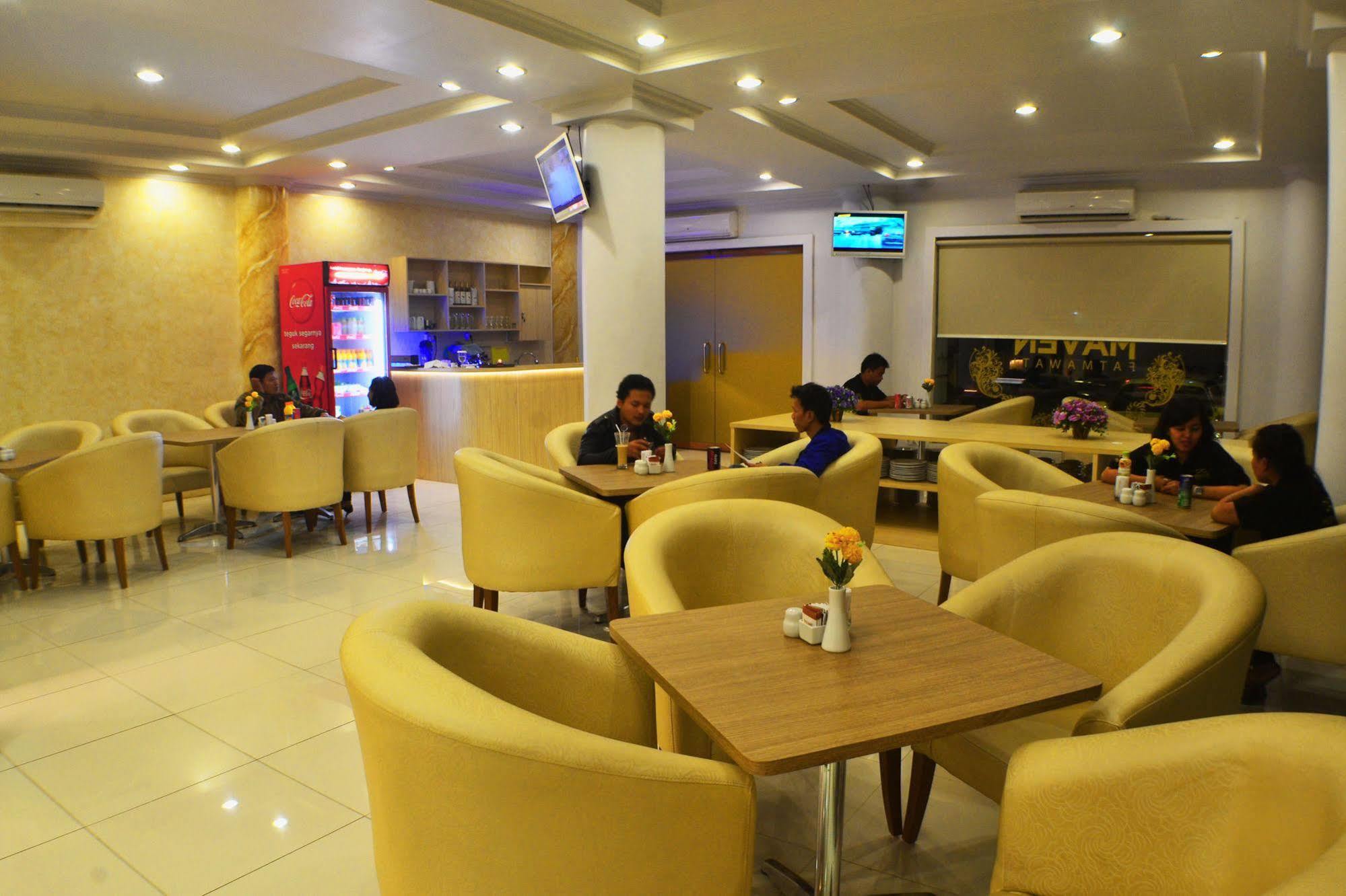 Maven Fatmawati Hotel Yakarta Exterior foto